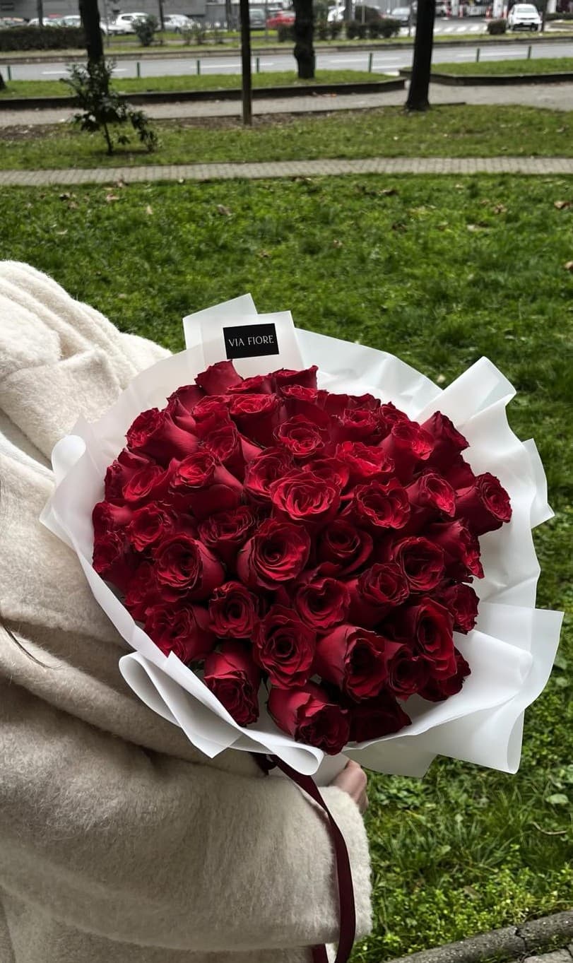 55 Црвени Рози