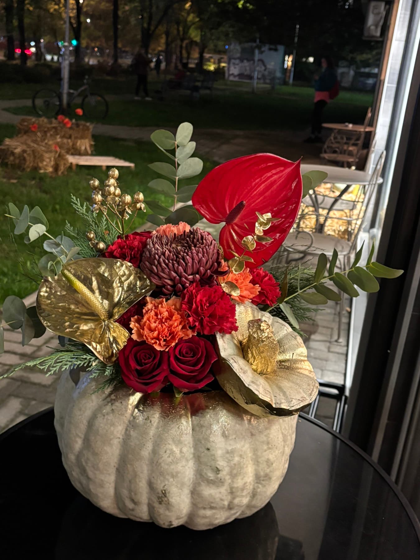 Halloween in Yeppeuda cosmetics store - Image 1