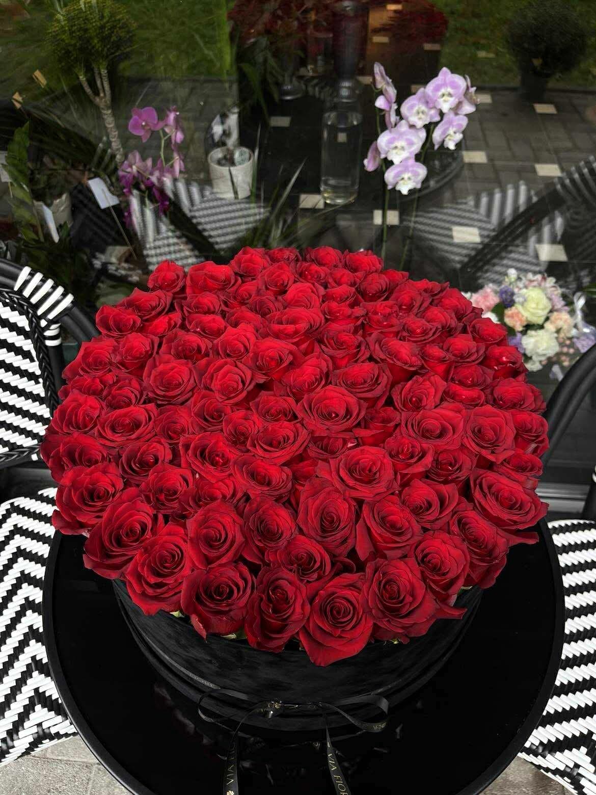 101 Роза во кутија - Image 1